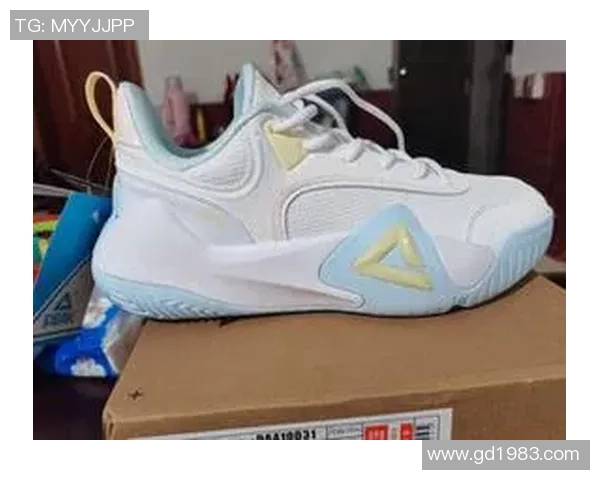 匹克锋迹篮球鞋女款时尚运动鞋舒适透气助力你的篮球梦想 匹克锋迹篮球鞋女款时尚运动鞋舒适透气助力你的篮球梦想