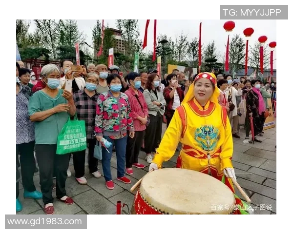大妈们激情四溢篮球场上群殴引发围观热潮现场气氛火爆不容错过